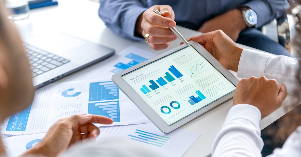 Group collaboration in working on financial statements